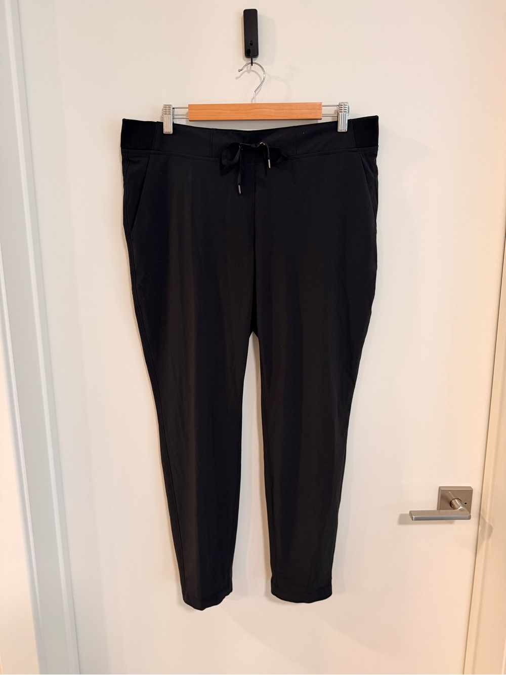 Athleta Black Women's Drawstring Jogger Pants